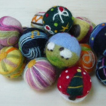 羊毛フェルトキット【ねこ玉】