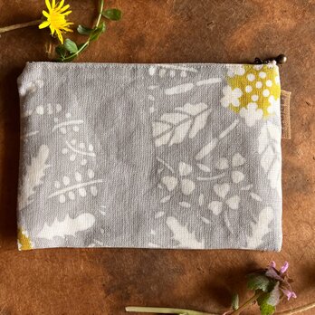 墨染めフラットポーチ  春の野草