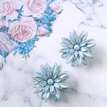 pale blue enamel flower vintage earrings ヴィンテージイヤリング