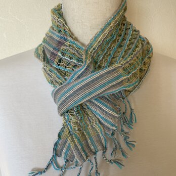 サイダーの透かし織りミニマフラー