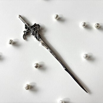 かんざし　蔦の剣の簪　シルバー　武器　一本簪　洋風　シンプル　普段使い　成人式　卒業式　洋風