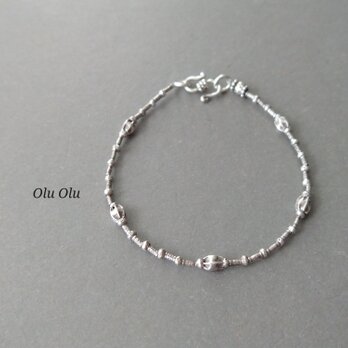 カレンシルバーのブレスレット