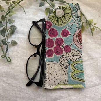 ハンドメイド♡メガネケース♡リネンミヤコカワグチ水彩野菜柄♡♡普通タイプ