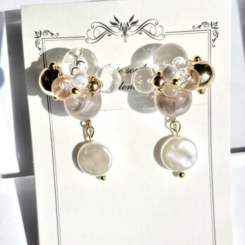 琥珀雫｜ブラウンアクセサリー / パールピアス / レジンピアス / 大人可愛い / 上品アクセサリー / 揺れる/ 花モチーフ