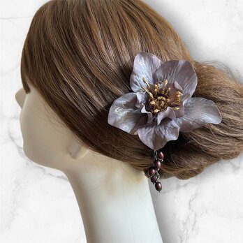 浴衣・着物髪飾りに♥艶やかなクリスマスローズのビーズ付き髪飾り　浴衣　着物　袴　髪飾り　卒業式　入学式　モノトーン　グレー　