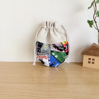 ラウンド型のミニ巾着（カラフル猫ちゃん）