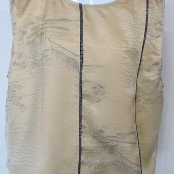 ８６８０　花柄の着物で作った着物で作ったベスト