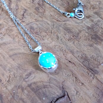 イラン産天然トルコ石のペンダント