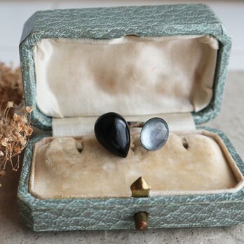 ブラックオニキス×ホワイトシェルのバイカラーフォークリング｜大粒・フリーサイズ＊金属アレルギー対応