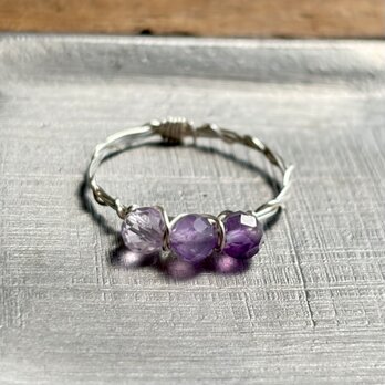 アメジスト  ラウンドカット4mm×3   リング /シルバー