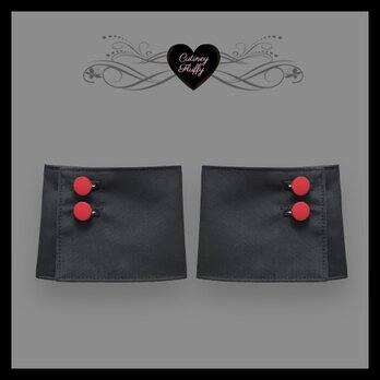 付けカフス　つけ袖　お袖留め　赤　黒　レッド　ブラック　無地　コンカフェ　ゴシック　地雷　ゴスロリ　ロリータ　メイド