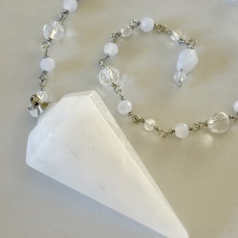 ホワイトジェードのペンデュラム