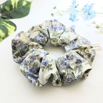 リバティセリーヌのキラキラシュシュ