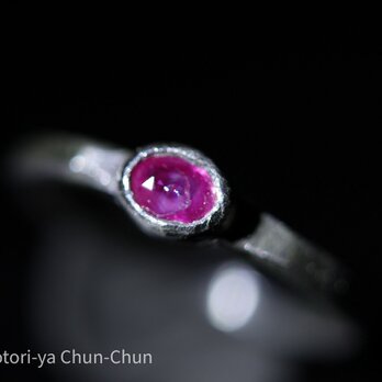 【虹ルビー！】アラジンのビルマ産イリデッセント・ルビー・シルバーリング【小虹紅】