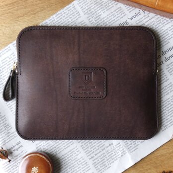 イタリア革のフラットポーチ／ダークブラウン