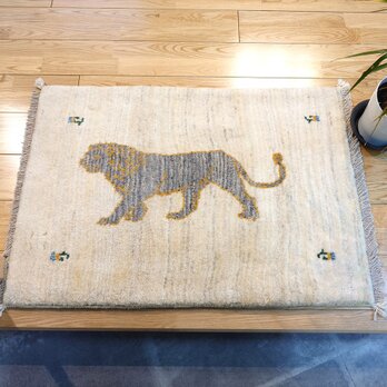 ペルシャ　ダバールギャッベ　玄関マット　ラグ　86×60㎝　Ivory　ライオン　D466