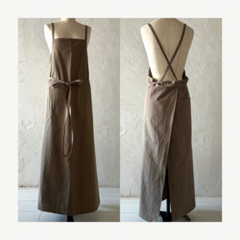 サロペット風エプロン（マキシ丈）｜ light brown