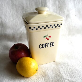 陶磁器製　サクランボ柄　蓋付きキャニスター　COFFEE