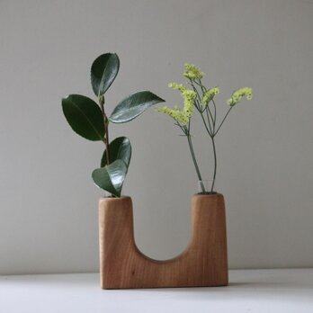 木の花瓶