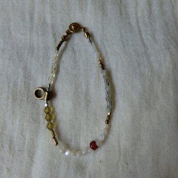 ＊happy price＊パッチなブレス　＠メタルビーズ＋真鍮ビーズ＋いろいろなオールドビーズ＋貝ビーズのコピー