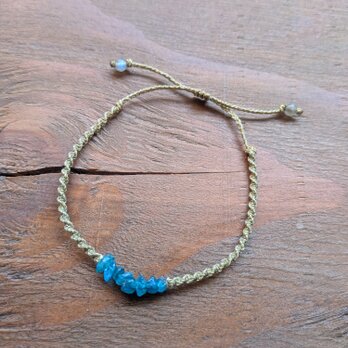 天然石アパタイトの小石☆マクラメ編みブレスレット