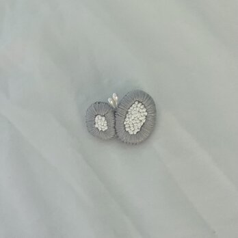 ちょうちょのブローチ　