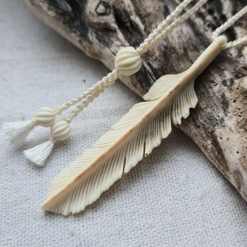 鹿の角 フェザーのペンダント #12