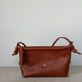 手縫いのレザー　coto pochette (ブラウン)