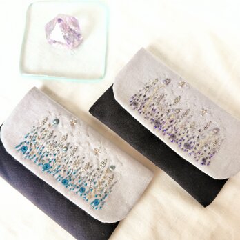 手刺繍のメガネケース