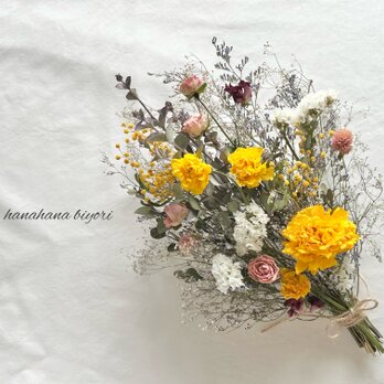 ラナンキュラスとブルーファンタジアのスワッグのコピー