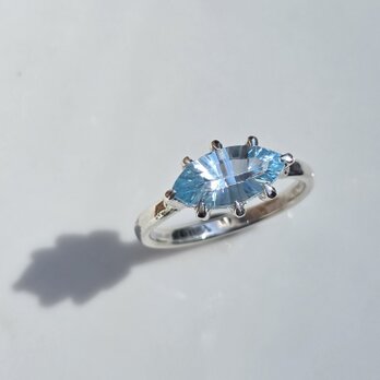 ブルートパーズ　コンケープカット　1.8ct　シルバーSV925リング