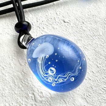 クラゲネックレス