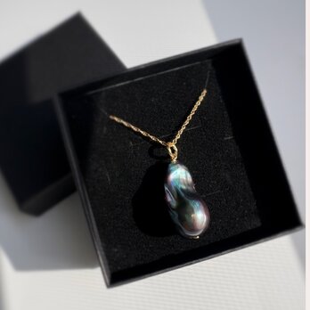 選べる一点もの Black Baroque Pearl Necklace