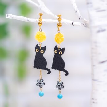 小さな女の子の黒ねこのアクセサリー