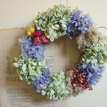 すみれ色のリース