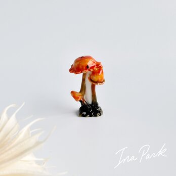 ひとよ茸ランプのフェーブ　エミール・ガレ　ナンシー派　アール・ヌーヴォー工芸品　フェーヴ　フランス製ミニチュア　陶器