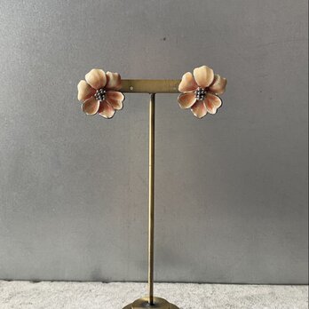 Vintage retro botanical flower enamel earring