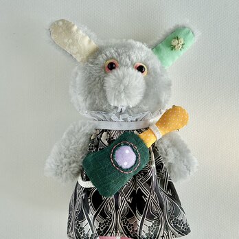 ウクレレうさぎ(グレー)  ぬいぐるみ　マスコット　エコファー　リバティ