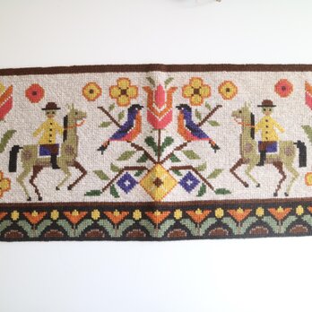 スウェーデンで見つけたツヴィスト刺繍のタペストリー No.6767