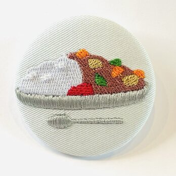 刺繍ブローチ　カレー