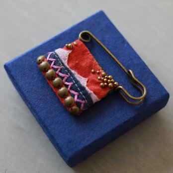 【一点もの】tape brooch No.7