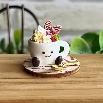 317 ＊ソフトクリーム　可愛いティーカップ＊　ミニチュアスイーツ　フェイクフード　ねんどろいど　食品サンプル　YUMEmini