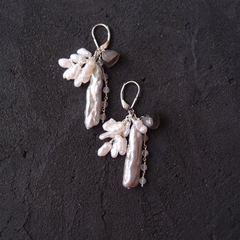 【SV】Misty Pearl Fringe Earrings ／ミスティパールフリンジピアス（White × Gray）