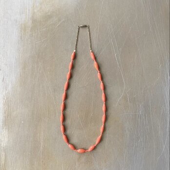 Vintage 60s-70s retro coral color glass beads necklace