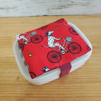 お弁当に！保冷剤ケース付きお弁当箱ゴムバンド ランチベルト  ダルメシアン柄