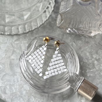 P785-ヴィンテージピアス U.S.A. 1970's White Metal Mesh Stud Earrings
