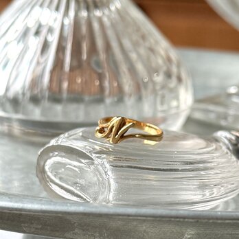 U.S.A.1970-80's Gold Tone Scroll Script "N" Initial Ring