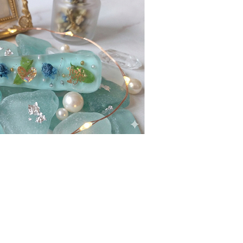 淡い水色・ドライフラワーのヘアクリップ