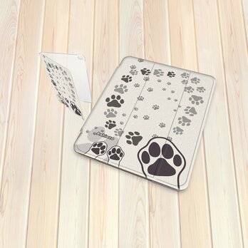 手帳型 iPadケース 《バックカバー：ハードタイプ》片面印刷/カメラ穴有【あしあと（肉球）】