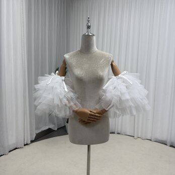 オフホワイト ふわふわ袖 ラッフルフリル リボン ストレッチ エレガント 結婚式